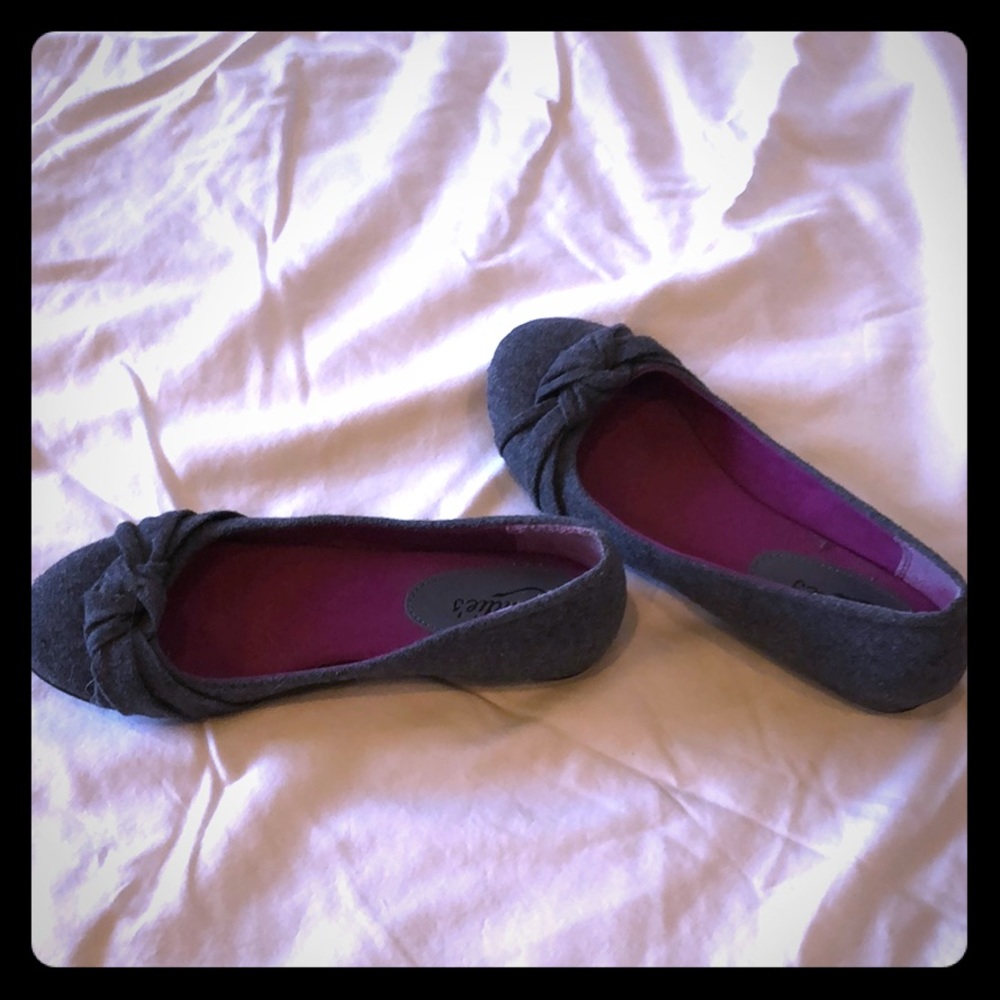 Gray, toe embellished flats